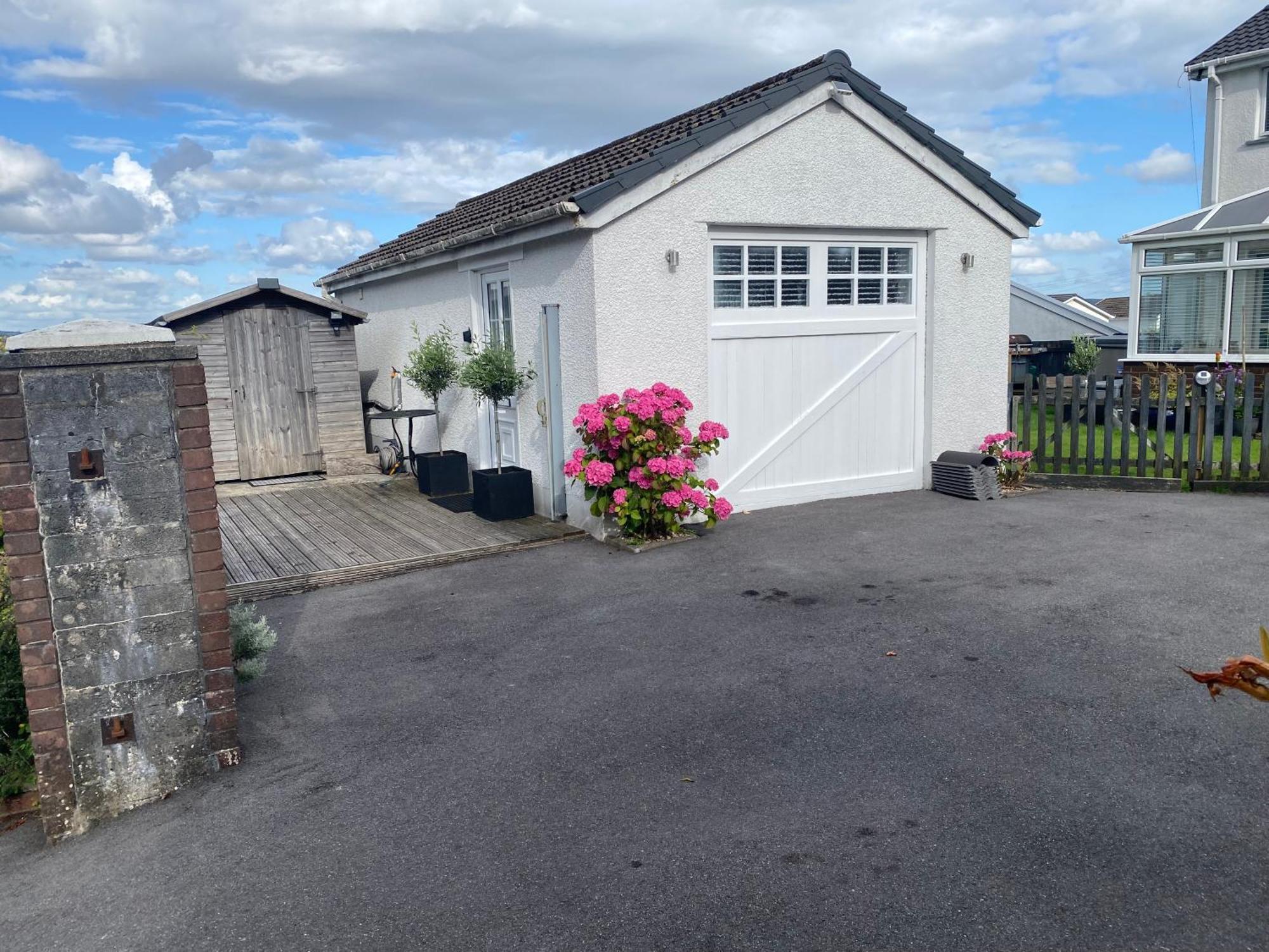 The Shed Bed and Breakfast Merthyr Tydfil Eksteriør billede